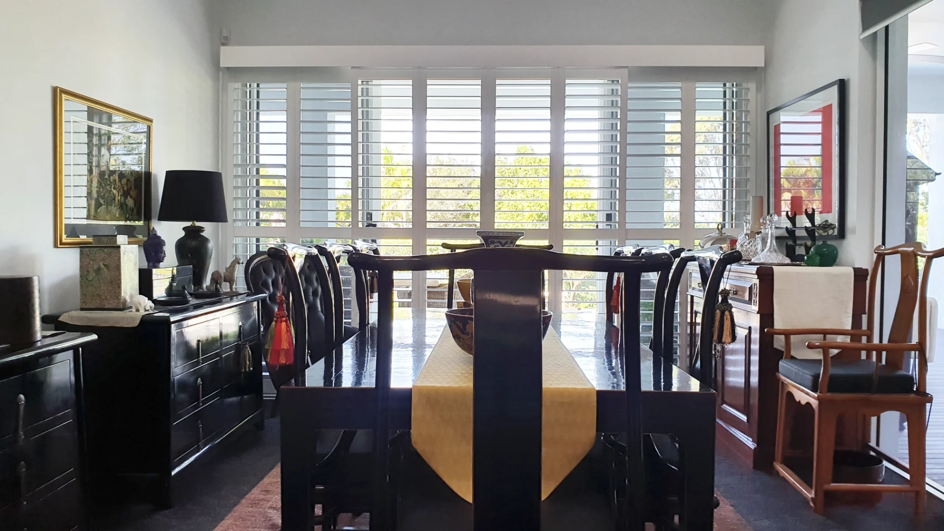Eight-panel sliding plantation shutters, Gold Coast dining